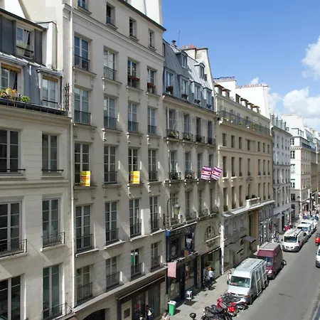 Rue Saint Honore - * Paris